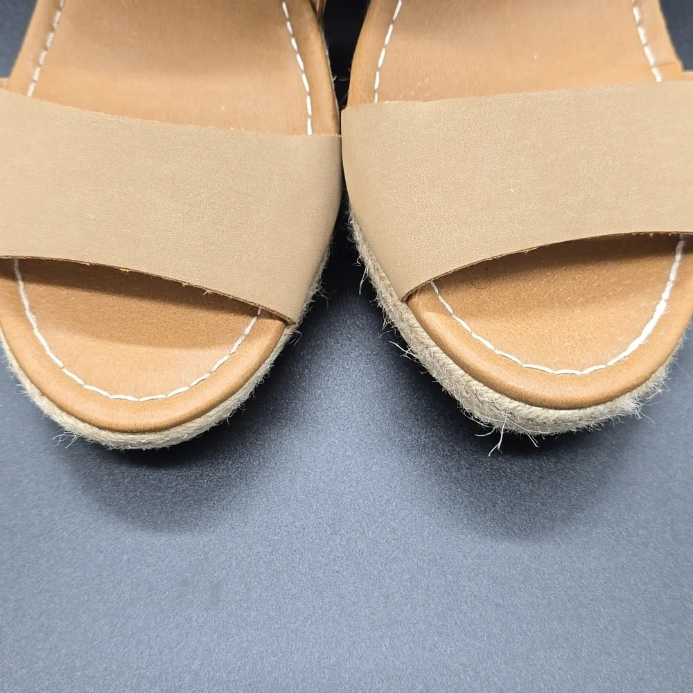 DV | Target Branded| Tan | Espadrille |Wedge Sandals | Size 10M
